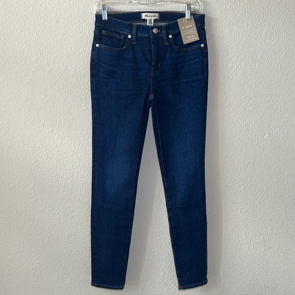 Madewell 8” Skinny Jeans in Cortland Wash - Picture 3 of 10